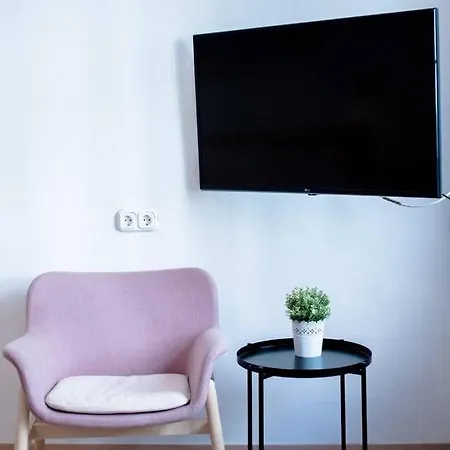 New With Aircon At Great Location Appartement Boedapest