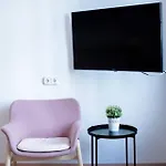 New With Aircon At Great Location 아파트 부다페스트