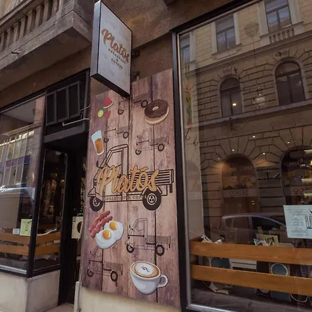 New With Aircon At Great Location Budapest