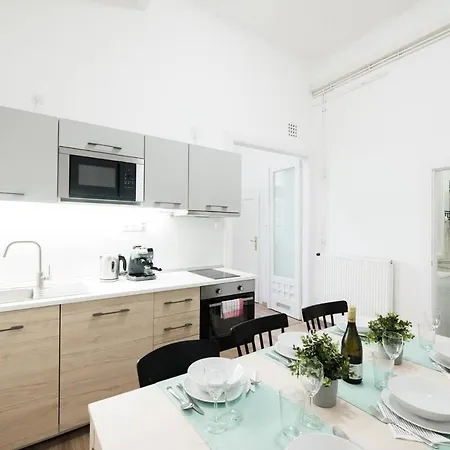 Daire New With Aircon At Great Location *