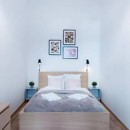 아파트 New With Aircon At Great Location 부다페스트